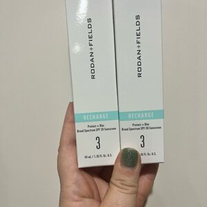 Rodan + Fields Recharge SPF 30 Sunscreen - White-2